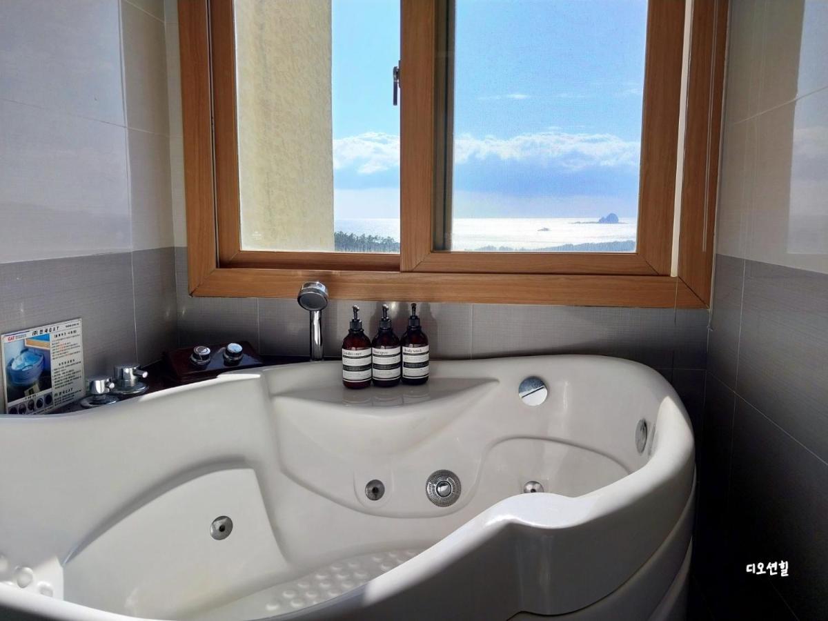 Jeju The Ocean Hill Pension Seogwipo Exterior foto