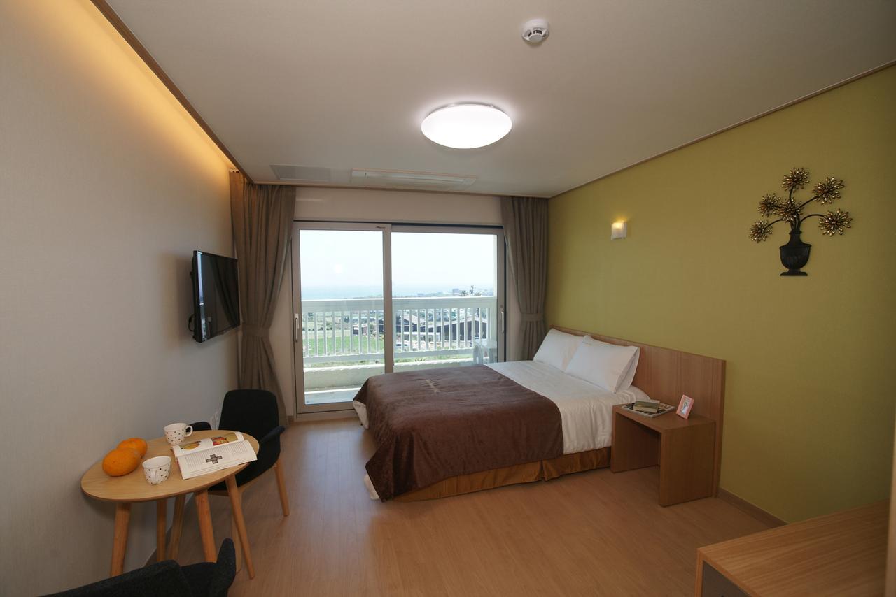 Jeju The Ocean Hill Pension Seogwipo Exterior foto